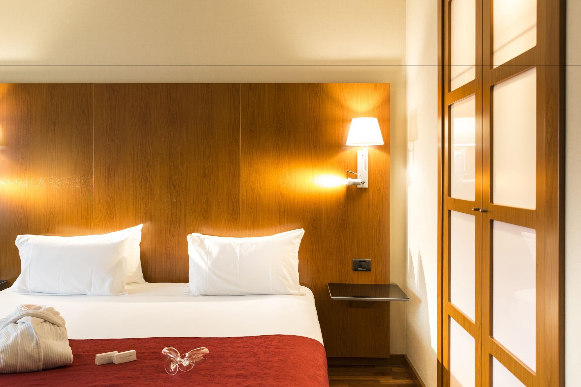 เซอร์โคเทล เอบี ริบาส Hotel ริวาส-วาเคียมาดริด ภายนอก รูปภาพ