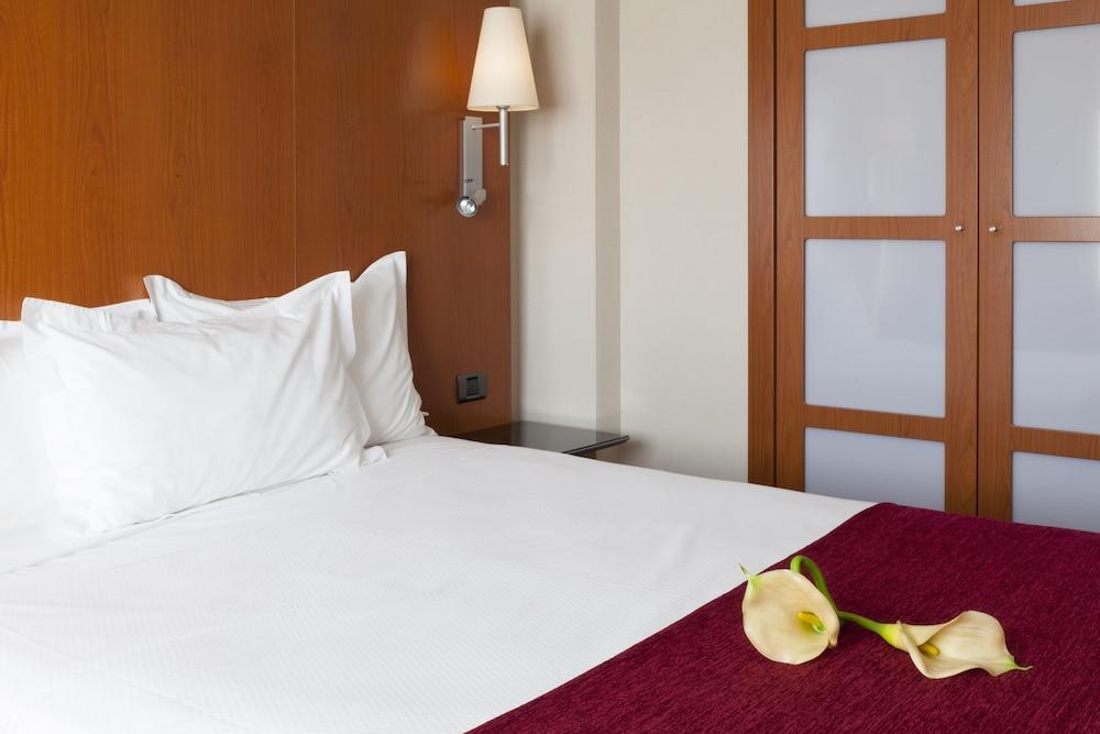 เซอร์โคเทล เอบี ริบาส Hotel ริวาส-วาเคียมาดริด ภายนอก รูปภาพ
